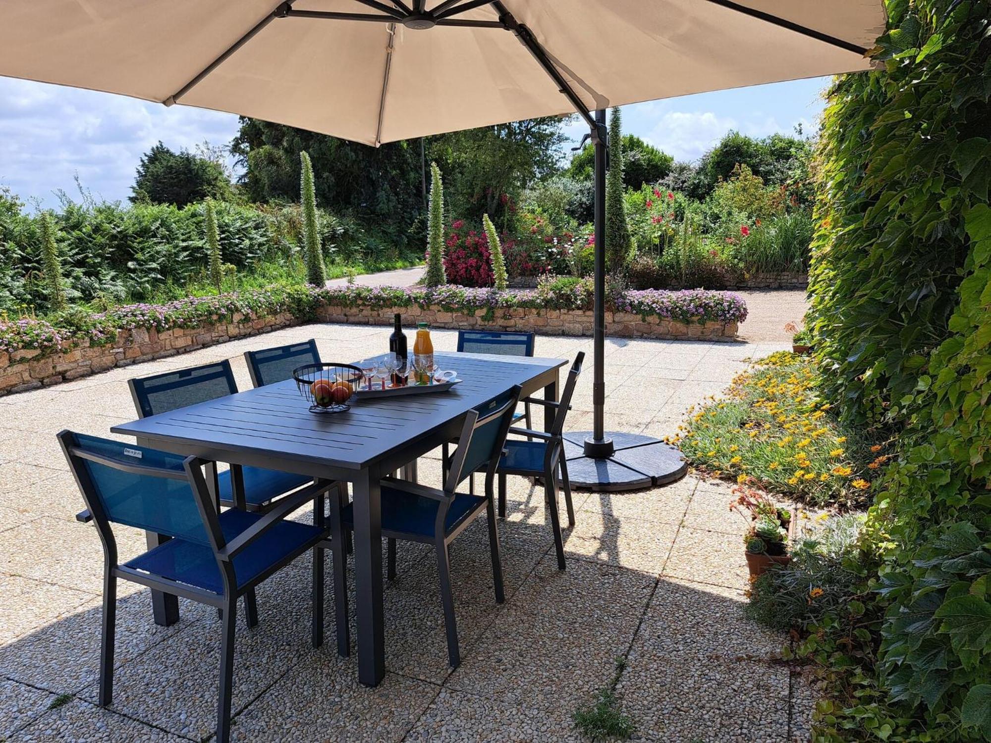Bright Cottage In A Quiet Location, Near The Coast, Sibiril מראה חיצוני תמונה